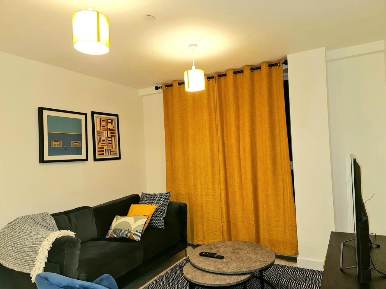 Exquisite Cosy 2-Bed Apartment In Salford Manchester Exterior foto